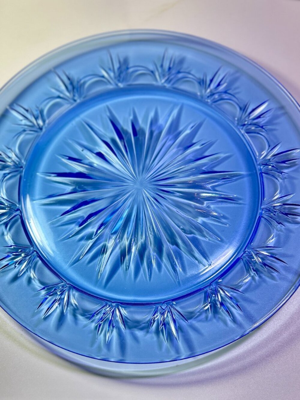 DP-05-Vintage Blue Glass Plate Starburst Pattern Retro Table Decor Collectible S - Picture 10 of 10